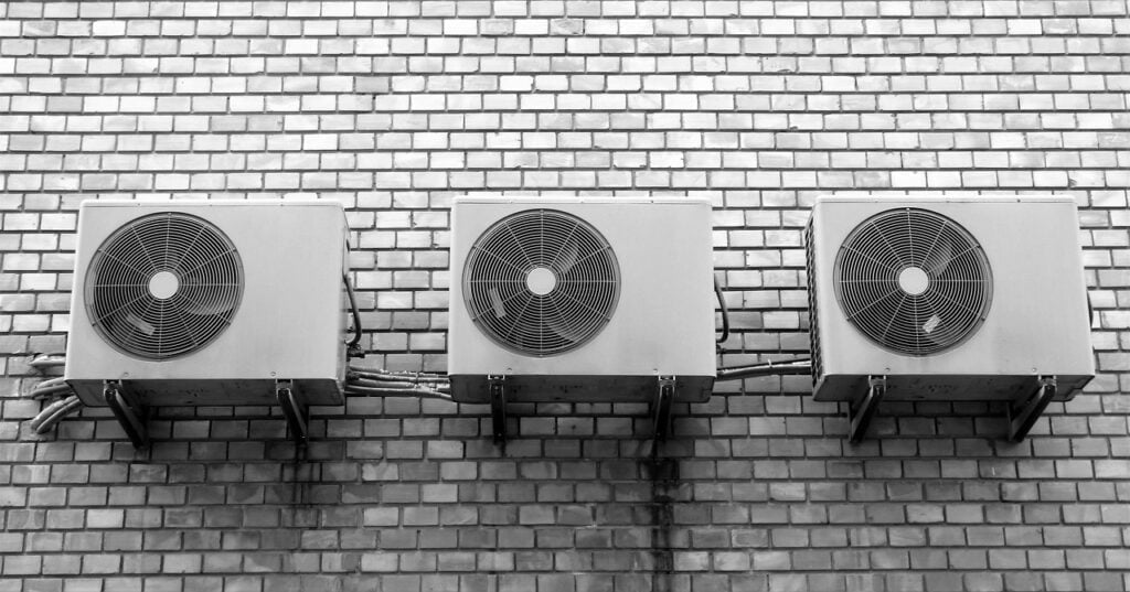 wall, fan, air conditioner-1801952.jpg